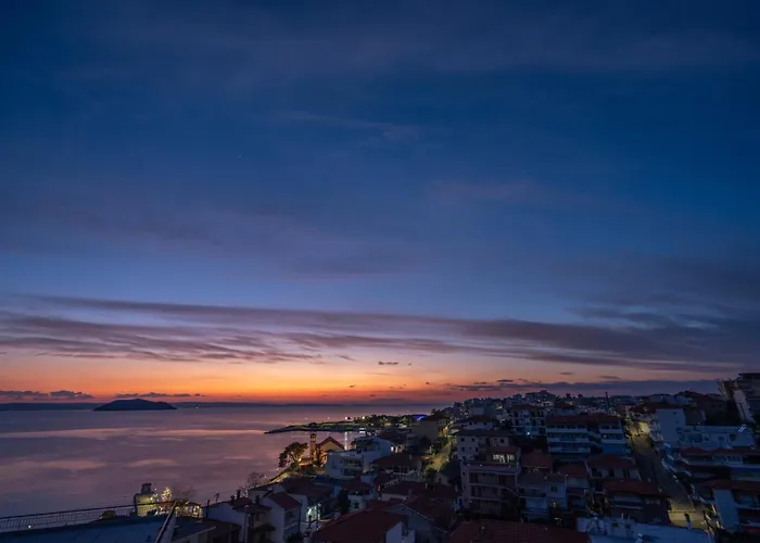 Hacienda Rowena * Neos Marmaras