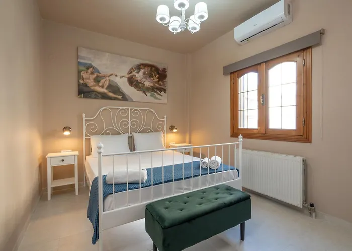 Hacienda Rowena Néos Marmarás